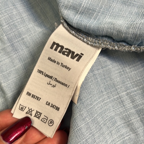 Mavi Button Up - Picture 3 of 3